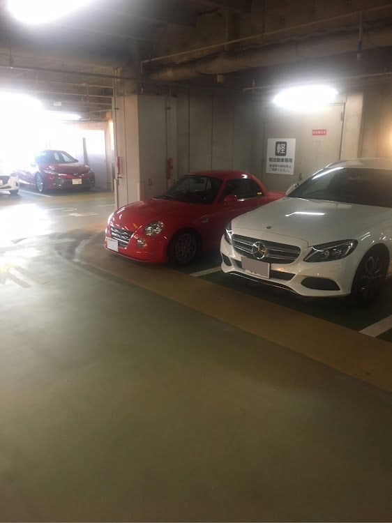コペンのコペンl880k・小さい子供に指さされる・小ちゃいスポーツカー・羽田空港駐車場に関するカスタム事例の投稿画像4枚目