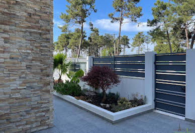 Maison avec jardin et terrasse 2