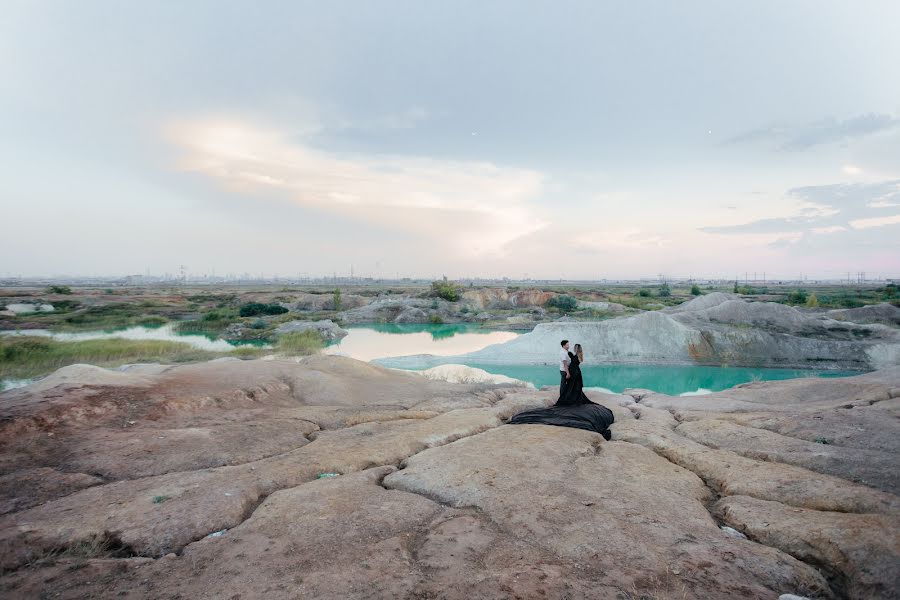 Jurufoto perkahwinan Aldanysh Temirov (aldanysh). Foto pada 3 Oktober 2021