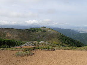 南霊岳方面へ向かう（一旦下りに）