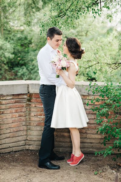 Fotógrafo de casamento Anastasiya Sholkova (sholkova). Foto de 4 de julho 2016