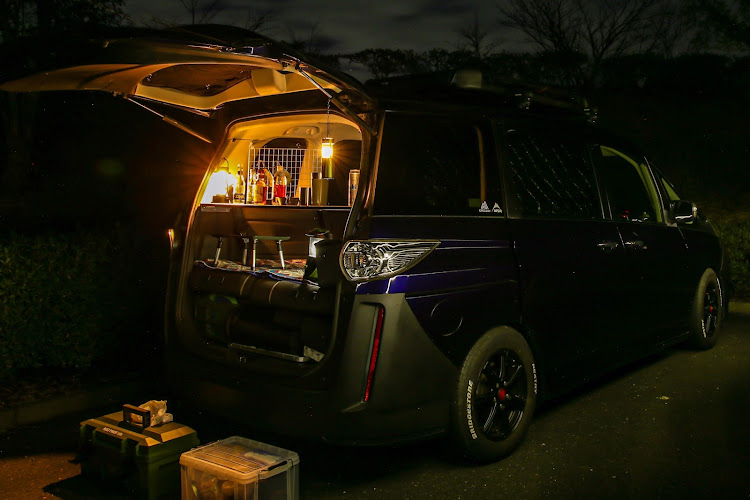ビアンテの車中泊・星空・BAR ビアンテに関するカスタム事例の投稿画像1枚目