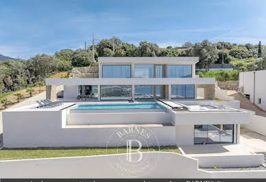 Villa avec piscine 2