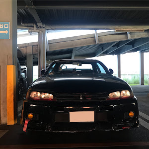 スカイライン R33