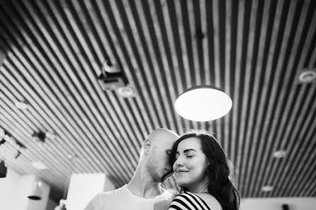 शादी का फोटोग्राफर Vyacheslav Konovalov (vyacheslav108)। सितम्बर 5 2018 का फोटो