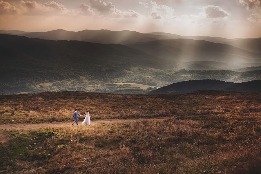 Fotografo di matrimoni Marzena Czura (magicznekadry). Foto del 27 settembre 2018