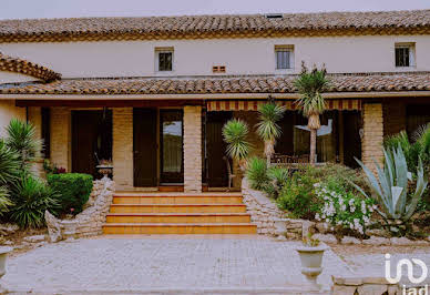 House with pool and terrace 3