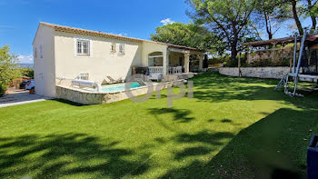 villa à Roquebrune-sur-Argens (83)