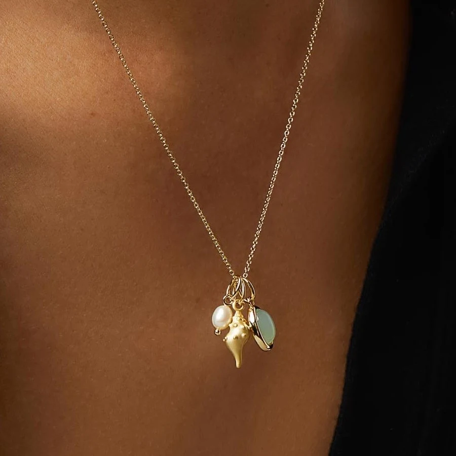 Retro Franse stijl Aventurijn schelp ketting. Unieke vintage sieraden. Verbeter je look. Dit charmante accessoire vangt de geest van Frans design. Elegante en tijdloze charme.