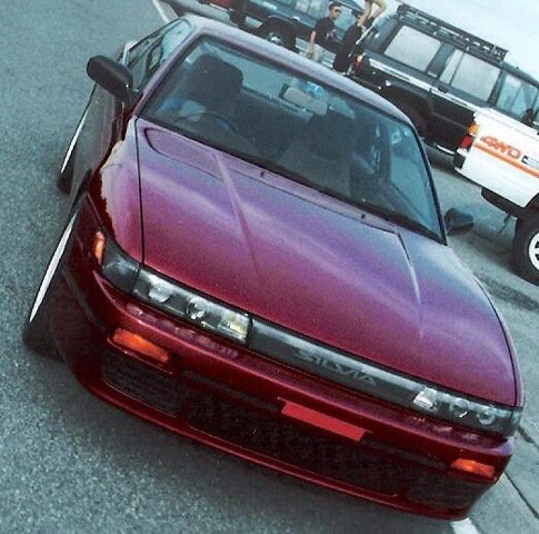 ハイエースバンの新車購入・歴史・ホイール・トヨタか日産に関するカスタム事例の投稿画像1枚目