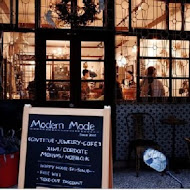 Modern Mode & Modern Mode Café