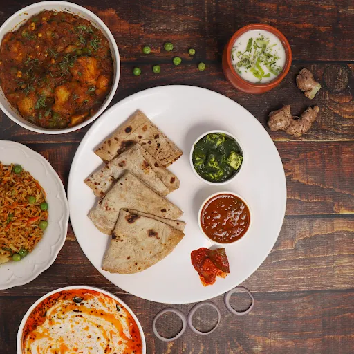 Paratha Sabziwali Thali