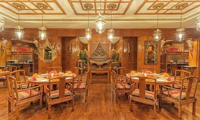 Baan Thai - The Oberoi Grand