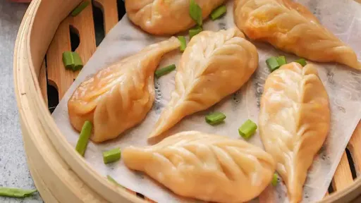 Veg Cheese Momo (Steamed)