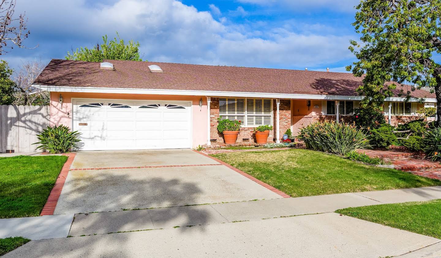 House with garden Newport Beach