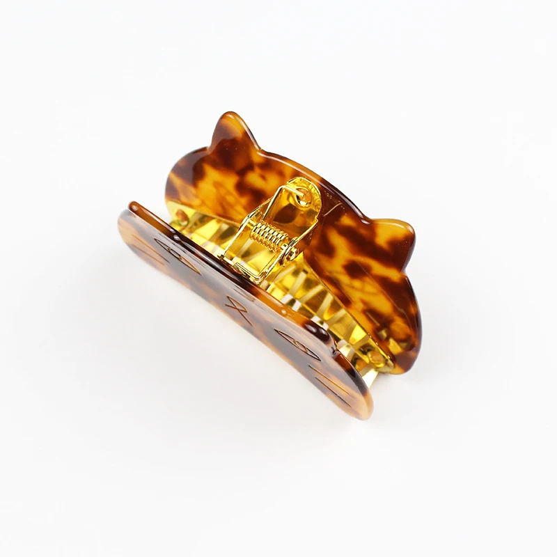 Japanese cute cat hairpin, a kawaii hair accessory perfect for ponytails and buns, adding a unique and adorable touch to