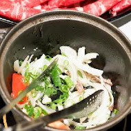 肉多多火鍋(台中太平店)