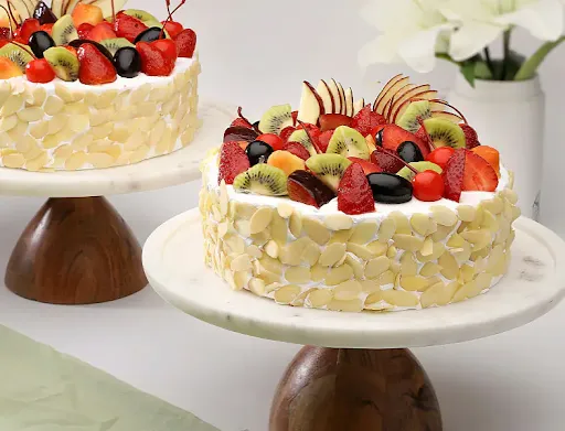 Fresh Fruit Cake