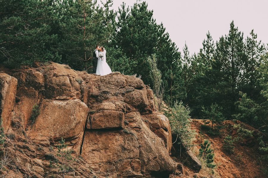 Wedding photographer Andrey Gelevey (lisiy181929). Photo of 2 April 2018