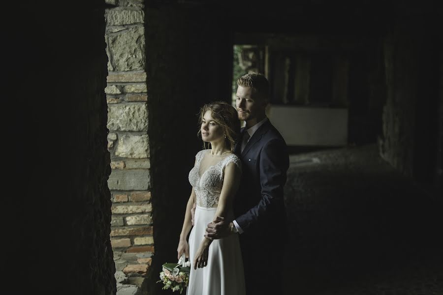 Fotógrafo de casamento Elena Dzhundzhi (elenagiungi). Foto de 1 de dezembro 2017