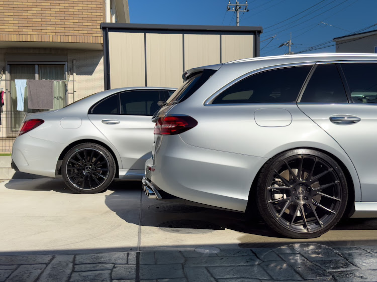 Eクラス ステーションワゴンのメルセデスAMG・E53AMG・Eクラスステーションワゴン・C43dに関するカスタム事例の投稿画像1枚目