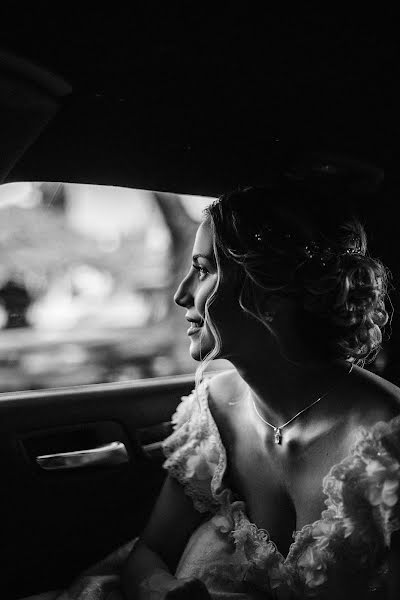 Wedding photographer Olya Papaskiri (soulemkha). Photo of 7 September 2017