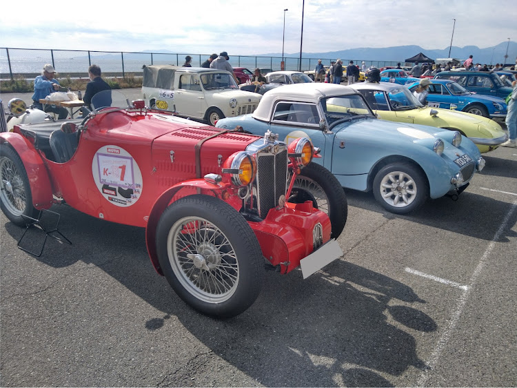 レンジローバーの湘南ヒストリックカークラブに関するカスタム事例の投稿画像4枚目