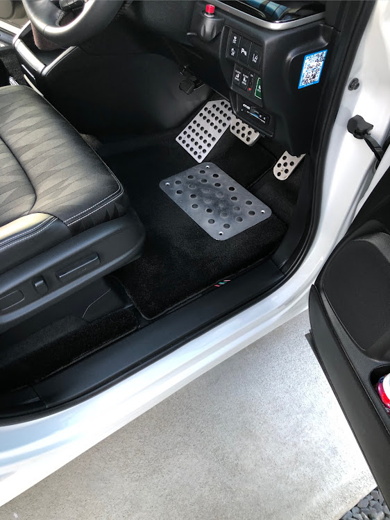 オデッセイの西日本ケミカル・洗車・PG1SUPER SPECS verＦ・オートグリム　ポーラーブラスト・オートブライトダイレクト　ピンクシーンに関するカスタム事例の投稿画像4枚目