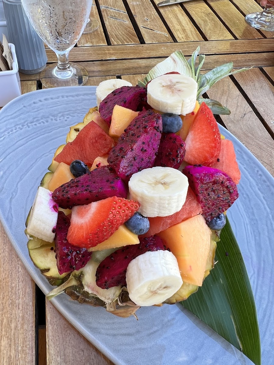 Another beautiful fruit plate sent out while my meal is prepared, the team here goes above and beyond.