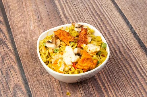 Midnight Bites Special Non Veg Maggi