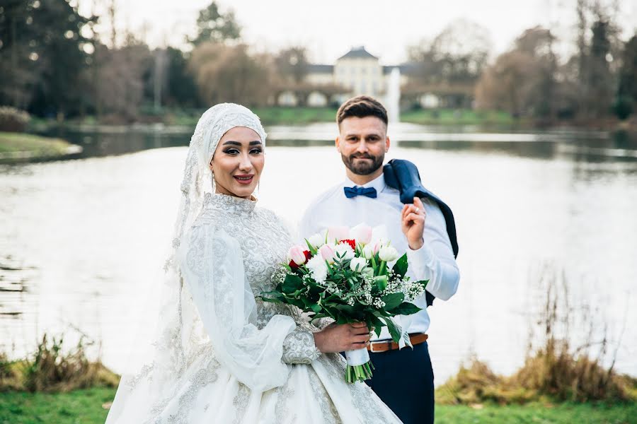 Fotografo di matrimoni Qasim ALbuesaa (qphoto). Foto del 19 luglio 2022