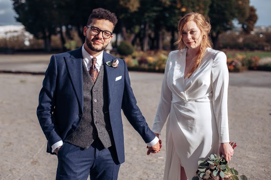 Fotografo di matrimoni Alexandra Vallot (alika). Foto del 9 novembre 2020