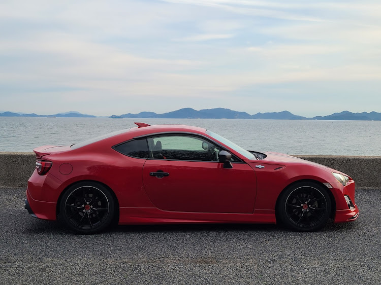 86の息子の愛車・旅行中にちょっと拝借・海とコラボ・笠岡ベイファーム・菜の花に関するカスタム事例の投稿画像2枚目