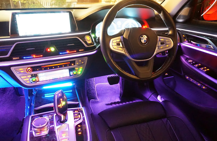 7シリーズのbmw・BMW7に関するカスタム事例の投稿画像1枚目