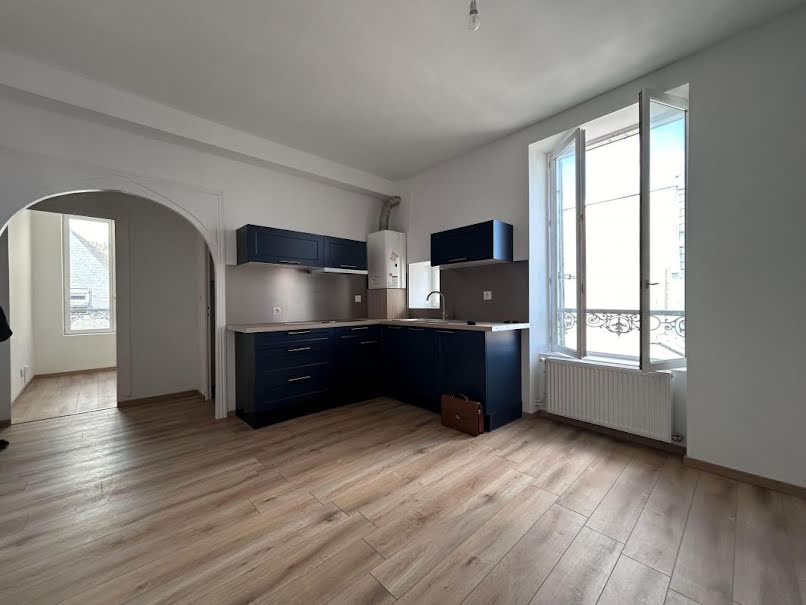 Location  appartement 3 pièces 42 m² à Blois (41000), 580 €