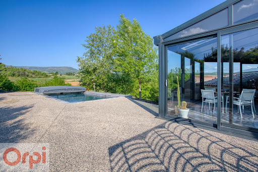 House with pool and terrace 2