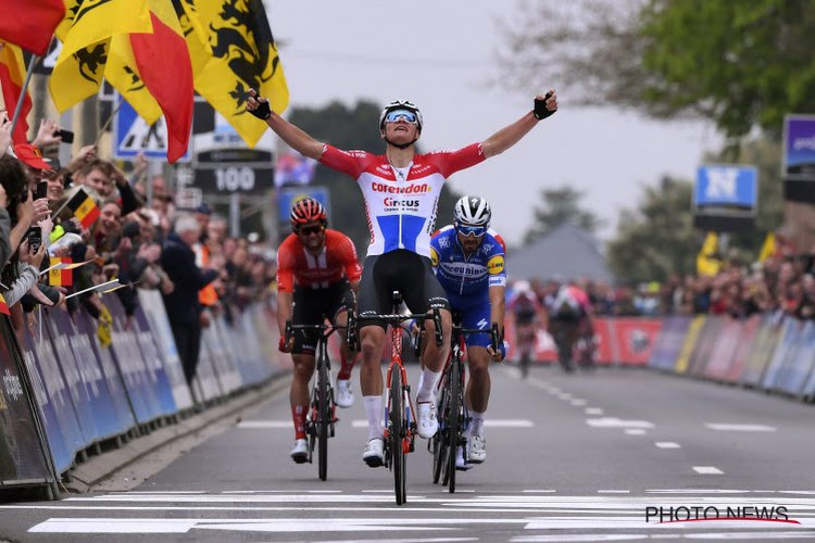 Throwback naar 2019: Van der Poel blijft met verbluffende spurt Alaphilippe, Wellens en Matthews de baas