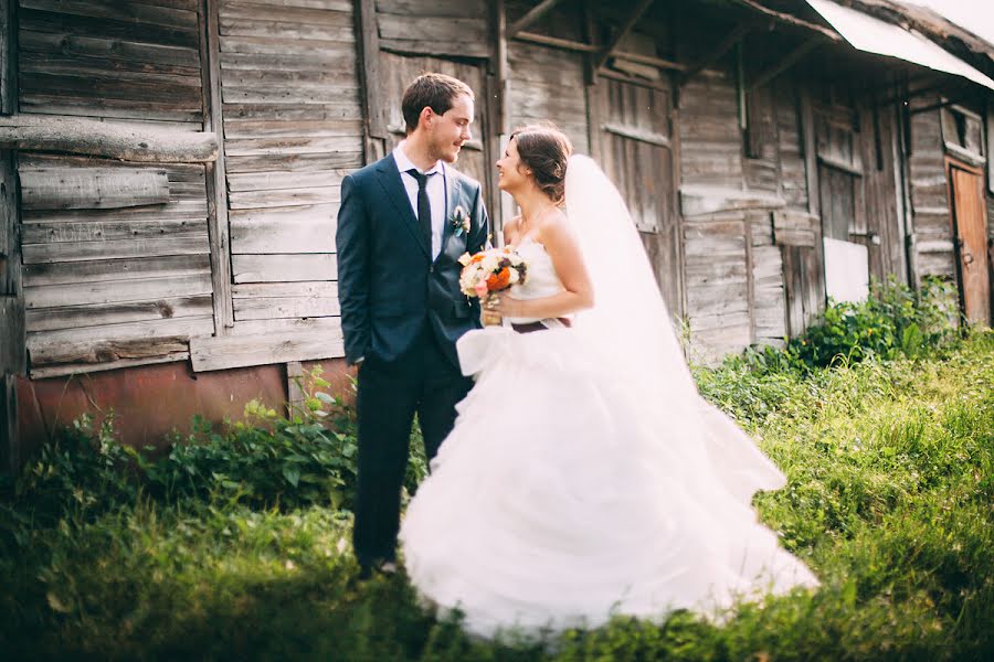 Fotografo di matrimoni Marina Lobanova (lassmarina). Foto del 26 luglio 2014