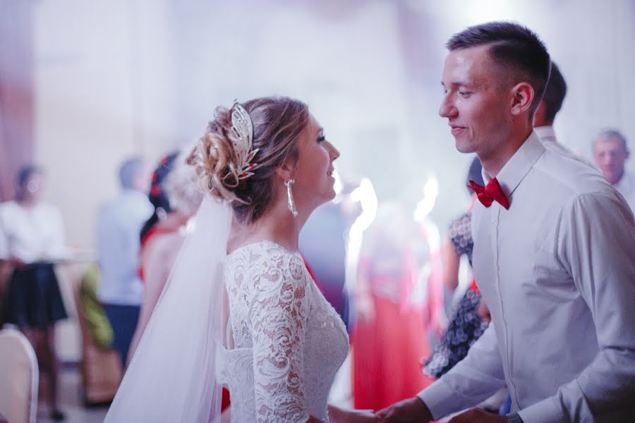 Fotógrafo de casamento Maksim Zolotoverkhiy (zolotoverhiy). Foto de 30 de outubro 2018