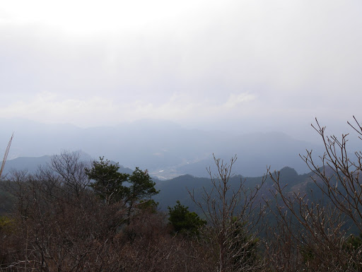 遠望は霞んで