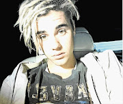 GOLDILOCKS: Justin Bieber sporting 'dreadlocks'