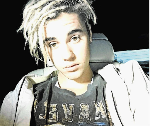 GOLDILOCKS: Justin Bieber sporting 'dreadlocks'