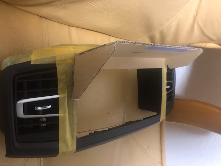 ピクシスエポックのDIY・ナビバイザー自作・母の日・stay home・コロナウイルスに負けるなに関するカスタム事例の投稿画像2枚目