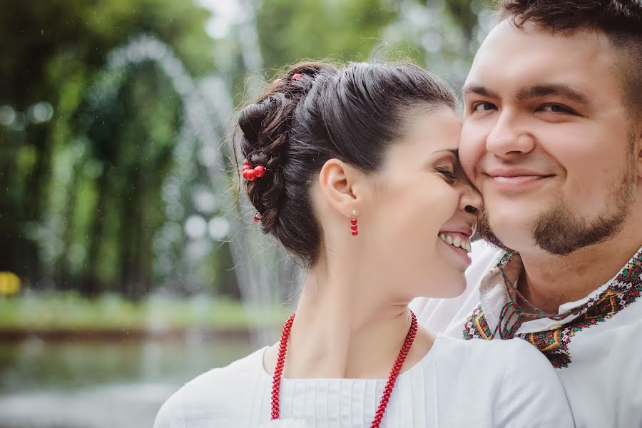 Photographe de mariage Andrey Sadovoy (montalmo). Photo du 25 septembre 2014