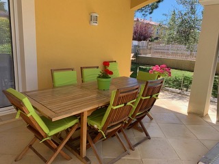 House with pool and terrace 2