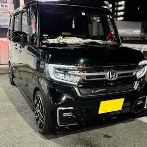 Nボックスカスタム JF4