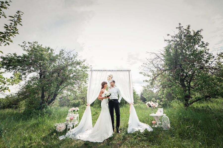 शादी का फोटोग्राफर Aleksandr Lobanov (alexanderlobanov)। जून 9 2016 का फोटो