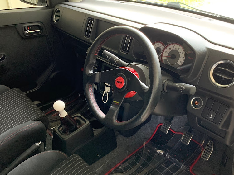 アルトワークスの納車しました。・DIY・新車の輝き・フルノーマルに関するカスタム事例の投稿画像4枚目