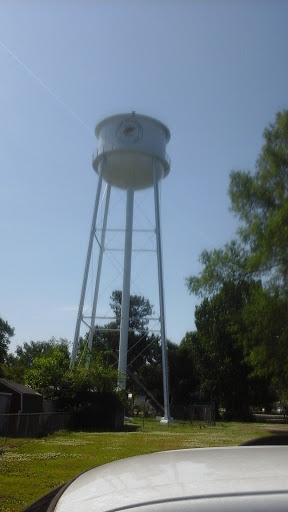 Lucama water tower
