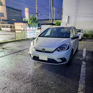 フィット GR3